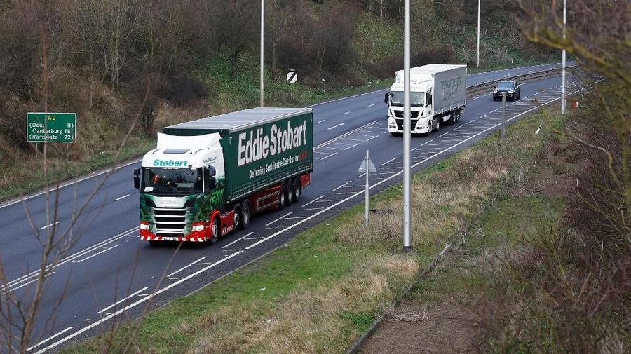 Inggris mulai melakukan uji coba perjalanan menuju pelabuhan Dover jika tidak ada kesepakatan mengenai Brexit