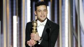 Usaha keras Rami Malek memerankan Freddie Mercury dalam 'Bohemian Rhapsody' membuahkan hasil manis. Ia diganjar Best Actor - Motion Picture, Drama. (Paul Drinkwater/NBC Universal/Handout via REUTERS)