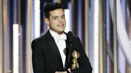 Ciuman Kemenangan Rami Malek untuk Kekasih usai Golden Globes