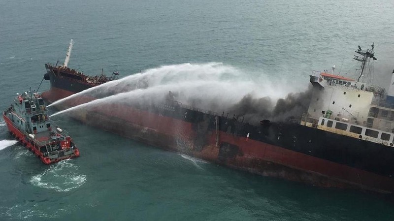 Ledakan Kapal Tanker Di Hong Kong Memakan Korban Jiwa 6387