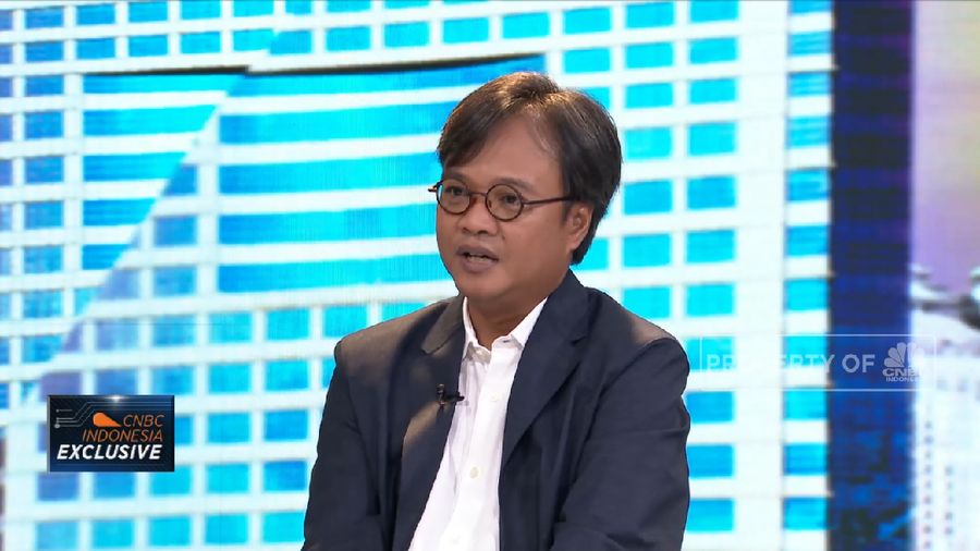 Rights issue ini sekaligus untuk memenuhi ketentuan jumlah saham publik beredar atau free float AirAsia yang belum mencapai 7,5%.