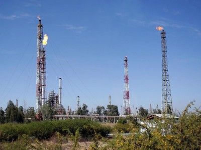 Zaman Edan: Belum Lama Harga Minyak Masih Minus, Sekarang US$100