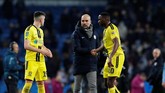 Pep Guardiola sebelumnya menegaskan Piala Liga adalah turnamen penting dan mereka bakal berusaha keras mendapatkan trofi untuk meningkatkan kepercayaan diri di sisa musim. (REUTERS/Phil Noble)