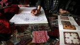 Tlaib terpilih sebagai anggota kongres teranyar. Dia mencatat sejarah sebagai anggota kongres Palestina-Amerika pertama, sekaligus sebagai salah satu perempuan Muslim pertama di jajaran tersebut. (REUTERS/Raneen Sawafta)