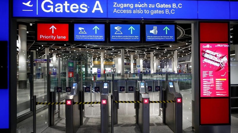 Serikat pekerja menuntut kenaikan gaji hingga 20 euro atau sekitar Rp 324.000 per jam