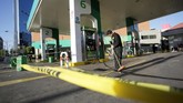 Meksiko justru mengalami kelangkaan bahan bakar minyak akibat pemerintah memerangi pencurian BBM. (REUTERS/Alan Ortega)