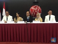 Baru Listing Saham POLI Kena Auto Reject & BEEF Naik 22%