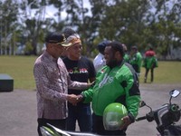 Gojek Bawa Ojek Online dan GoFood ke Papua