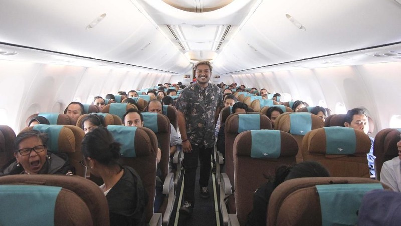 Garuda hadirkan terobosan pelayanan penerbangan, dengan gelar konser akustik di atas pesawat 