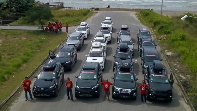 Lepas Pergantian Tahun, Penggemar SUV Keliling Sumbar
