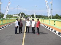 Peresmian proyek pembangunan infrastruktur yang dibiayai Surat Berharga Syariah Negara (SBSN/Sukuk). (Biro Pers Kementerian PUPR)