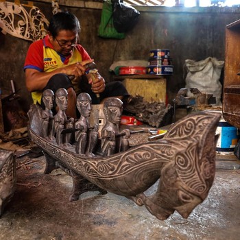 Produksi Ukiran Kayu Sanggar Primitif Target Pasar Wisatawan