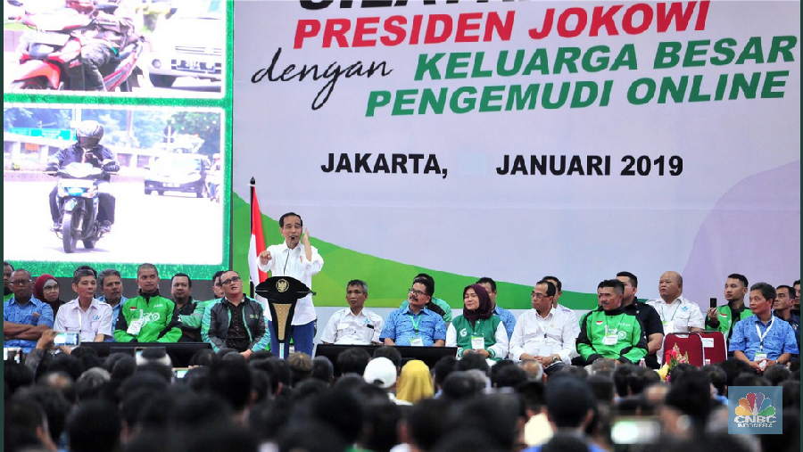 Presiden Joko Widodo (Jokowi) menghadiri acara Silaturahim Nasional dengan Keluarga Besar Pengemudi Online.