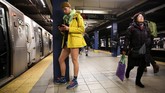 Ratusan warga di Amerika Serikat dan Eropa rajin berpartisipasi dalam perayaan ini. (REUTERS/Caitlin Ochs)