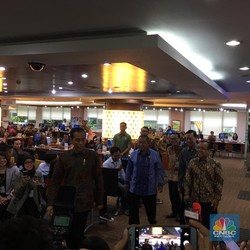 Pak Jokowi, Urus IMB Singapura Cuma 41 Hari RI Bisa 6 Bulan!