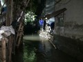 VIDEO: Tanggul Jebol, Air Genangi Rumah Warga di Pasar Minggu