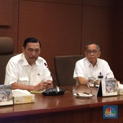 Luhut: Pemerintah Ingin Tak Ada Lagi Monopoli Avtur