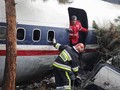 FOTO: Duka Usai Pesawat Kargo Jatuh di Iran