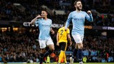 Gabriel Jesus dan Bernardo Silva selebrasi gol. Total sudah 12 gol yang dicetak Jesus dalam delapan penampilan terakhirnya di Stadion Etihad untuk Man City. (Reuters/Carl Recine)