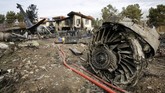 Kecelakaan terjadi karena pilot keliru saat menentukan lokasi pendaratan. (Photo by HASAN SHIRVANI / various sources / AFP)