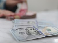Pukul 10:00 WIB: Rupiah Kian Lemah ke Rp 14.130/US$
