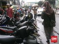 Dishub DKI Imbau Warga Pilih Parkir Resmi di Tanah Abang