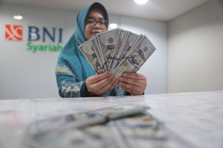 Mata Uang Negara Tetangga Perkasa, Rupiah Malah Santuy.....