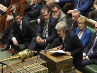 Sudah Injury Time, PM Inggris Akan Minta UE Tunda Brexit