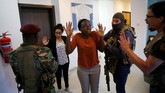 Kelompok militan Islam Somalia, Al-Shabaab mengaku bertanggung jawab atas serangan itu. (REUTERS/Baz Ratner)