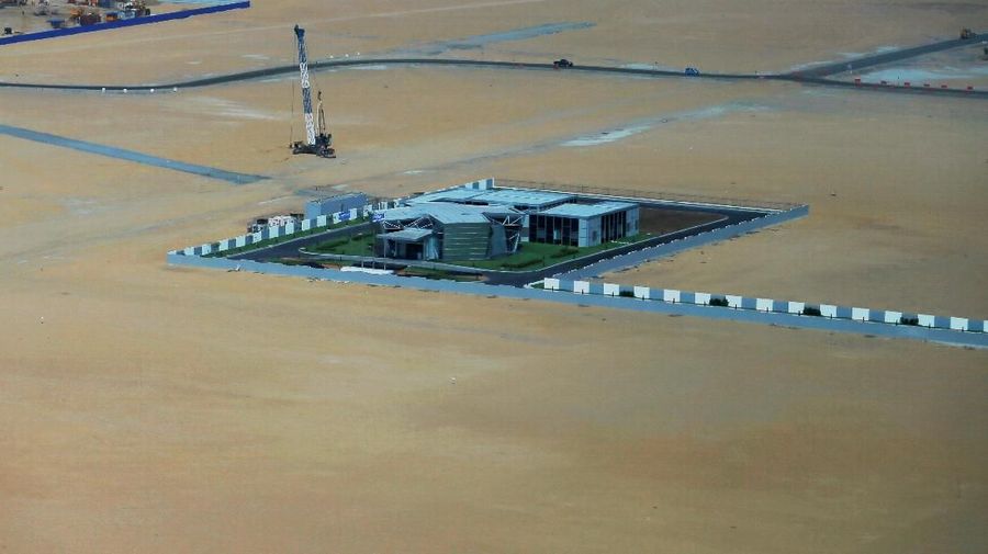 Colombo Port City merupakan proyek reklamasi yang akan menjadi penyambung bagi ibu kota Srilanka