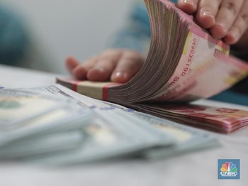 2 Orang Positif Corona di RI, Rupiah Jeblok ke Rp 14.415/US$