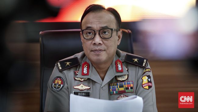 Polri Perbaiki Anggaran Usai Personel Protes Honor Pemilu - CNN Indonesia