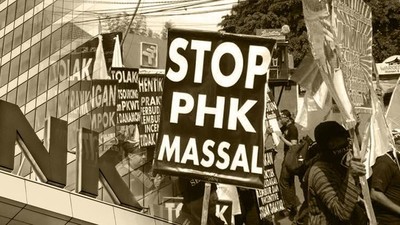 Upaya efisiensi ditempuh. Salah satunya tentu dengan pemutusan Hubungan Kerja (PHK).