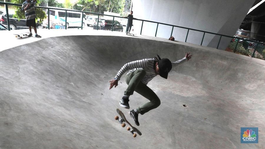 Pemprov DKI berencana akan menata seluruh kolong jembatan layang di Jakarta menjadi ruang publik.