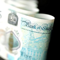 Anjlok 3 Hari Beruntun, Ini Peluang Cuan Trading Pound