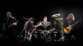 Konser itu dipandu oleh Jimmy Kimmel dan dihadiri rekan-rekan dekat Cornell sesama musisi, termasuk dari Soundgarden, Audioslave, Foo Fighters, Maroon 5, dan Metallica. (REUTERS/Mario Anzuoni)