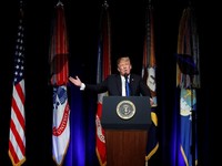 Begini Iming-Iming Trump ke Senat Demi Akhiri Shutdown AS