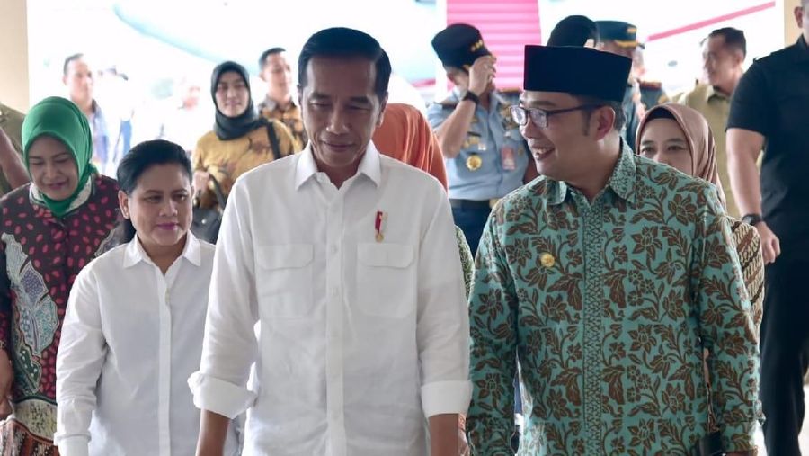 Presiden Joko Widodo (Jokowi) mengapresiasi kinerja sejumlah kepala daerah yang telah memberikan edukasi kepada masyarakat