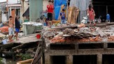 Sedimen penting untuk arus Mekong itu juga telah hilang karena penambangan pasir, bahan utama pembuatan beton dan bahan konstruksi lainnya. (Reuters/Kham)
