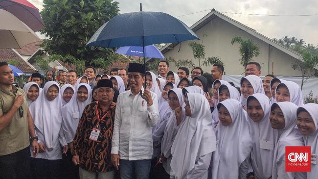 Jokowi Beli Sabun Cuci Rp2 Miliar, TKN Sebut Bukan Sandiwara
