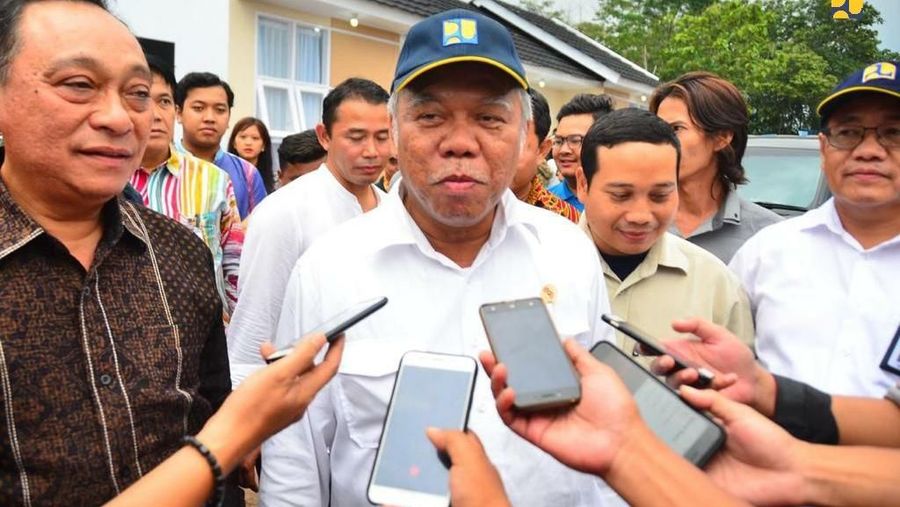 Sebanyak 4.000 pemangkas rambut di Garut ternyata masih banyak yang belum memiliki rumah.