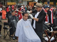 Pangkas Rambut di 'Asgar', Begini Gaya Jokowi