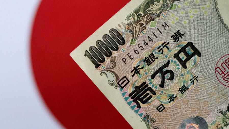 Mata uang Jepang yakni yen kalah kuat jika disandingkan dengan dolar AS pada perdagangan hari ini.