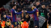 Lionel Messi masuk menggantikan Carles Alena pada menit ke-64. (REUTERS/Albert Gea)