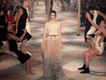 Sihir 'Sirkus' Christian Dior di Couture Week