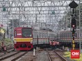 KRL Bogor Gangguan, Netizen Sebut Ada Letupan dan Asap