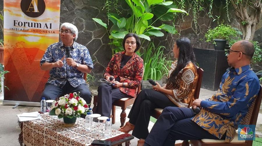 Menteri Keuangan Sri Mulyani Indrawati bicara soal kondisi ekonomi 2018 yang tak bisa dibilang enteng.