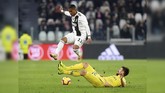 Juventus yang memimpin klasemen Liga Italia menghadapi sang juru kunci Chievo di Stadion Allianz, Senin (21/1). (REUTERS/Massimo Pinca)
