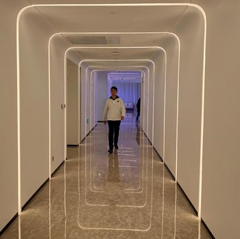 Begini Rasanya Sensasi Menginap di Hotel yang Dilayani Robot