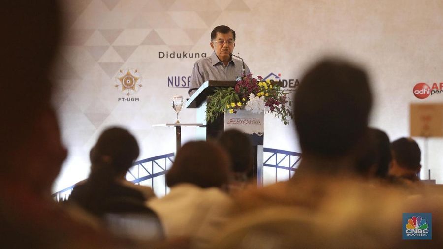 Pemadaman listrik beberapa hari lalu memberikan catatan soal dominasi perusahaan digital bagi kehidupan banyak orang.